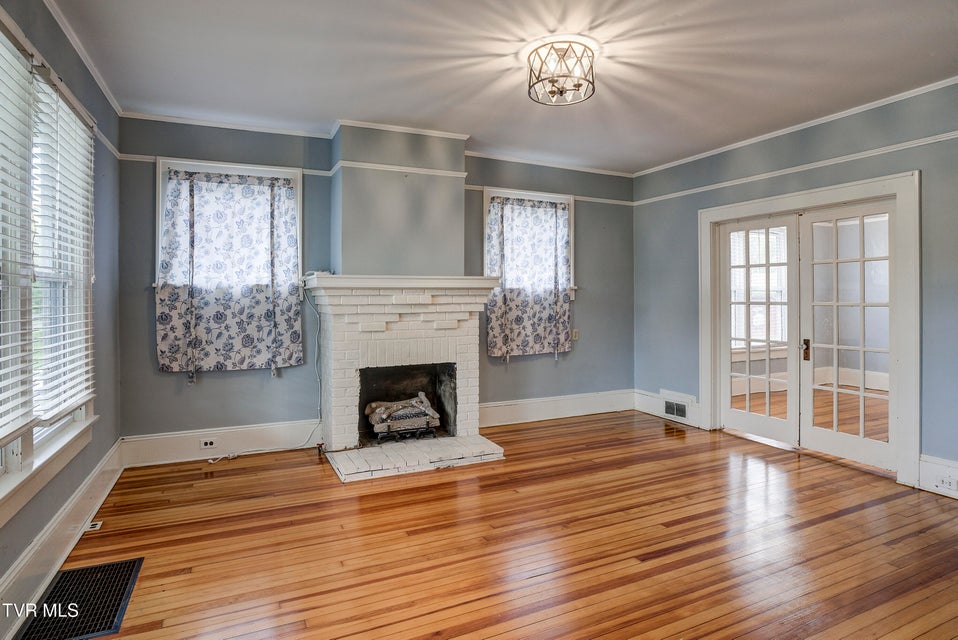 Photo #6: 312 Love Street