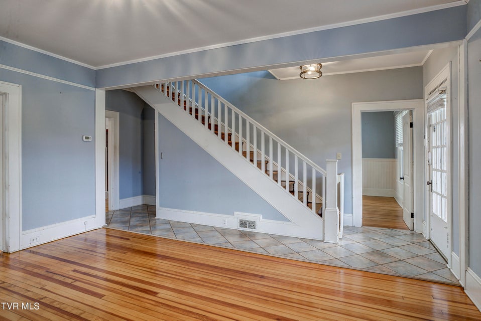 Photo #9: 312 Love Street