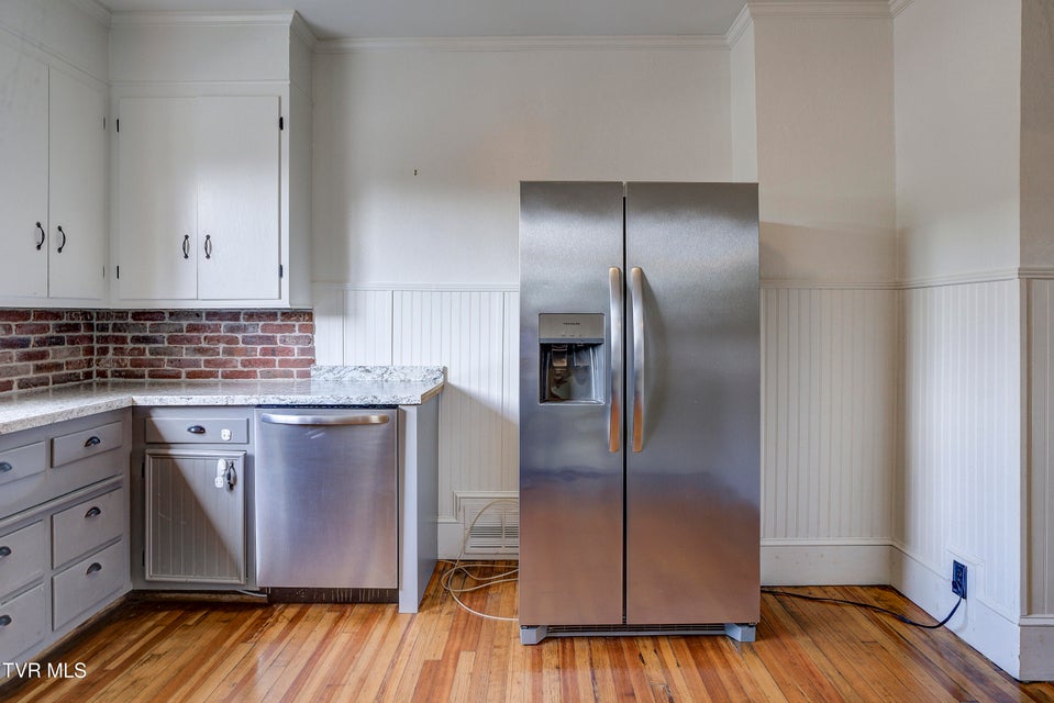 Photo #18: 312 Love Street