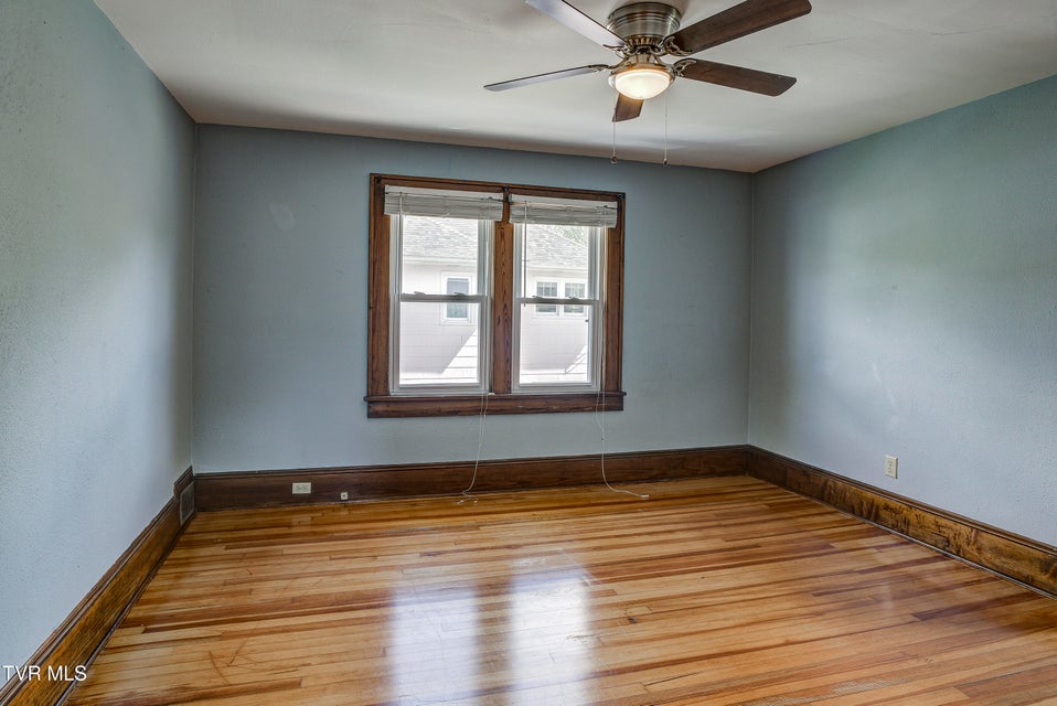 Photo #35: 312 Love Street