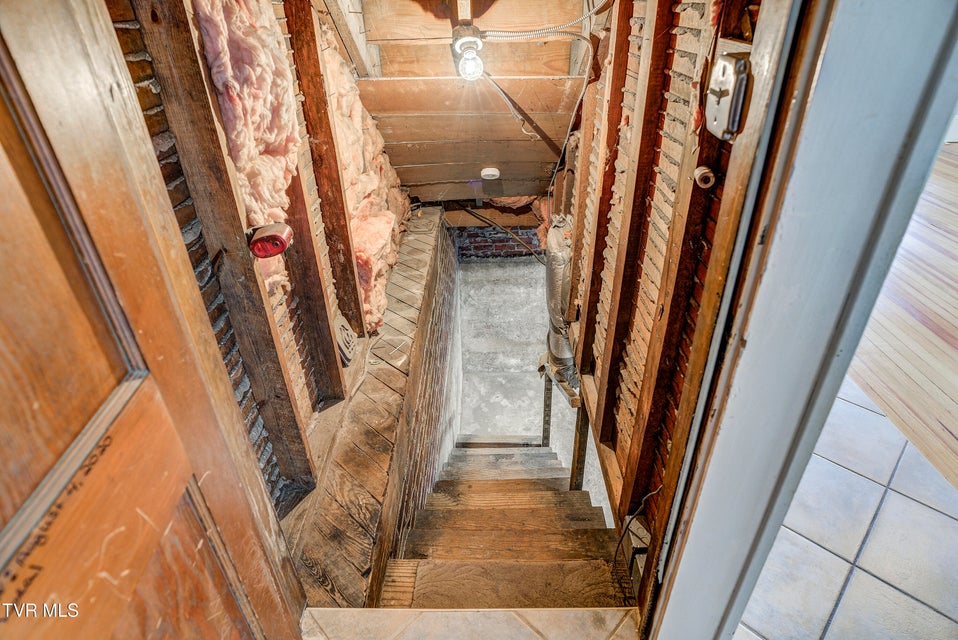 Photo #40: 312 Love Street