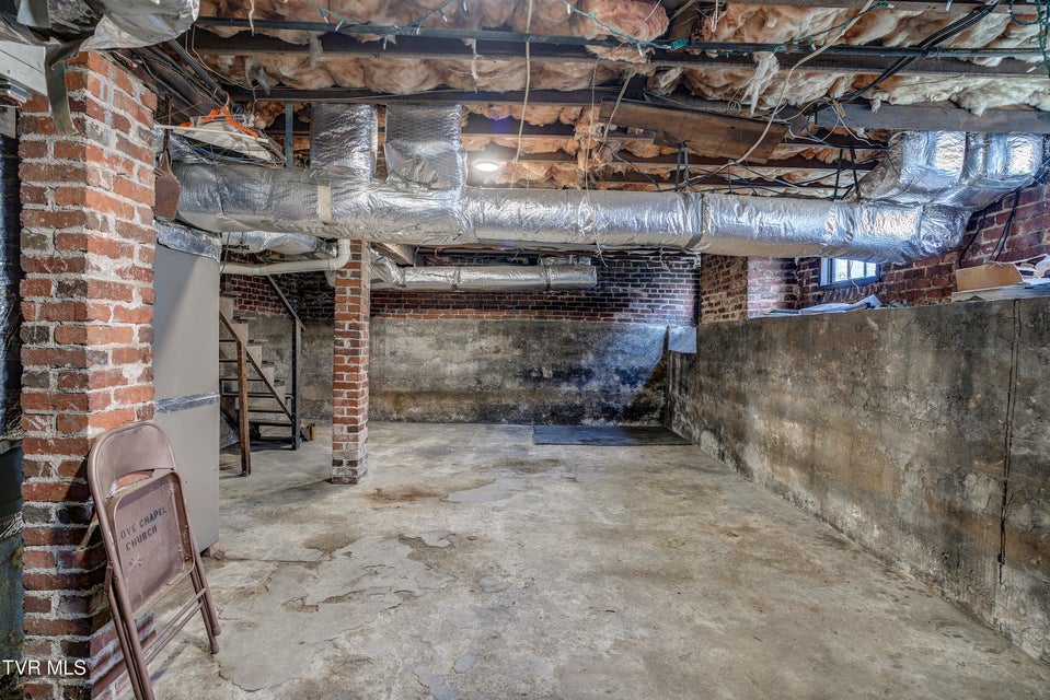 Photo #42: 312 Love Street