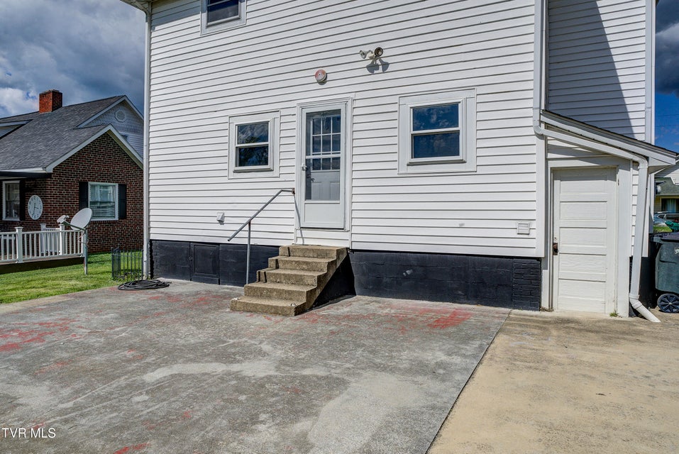 Photo #46: 312 Love Street