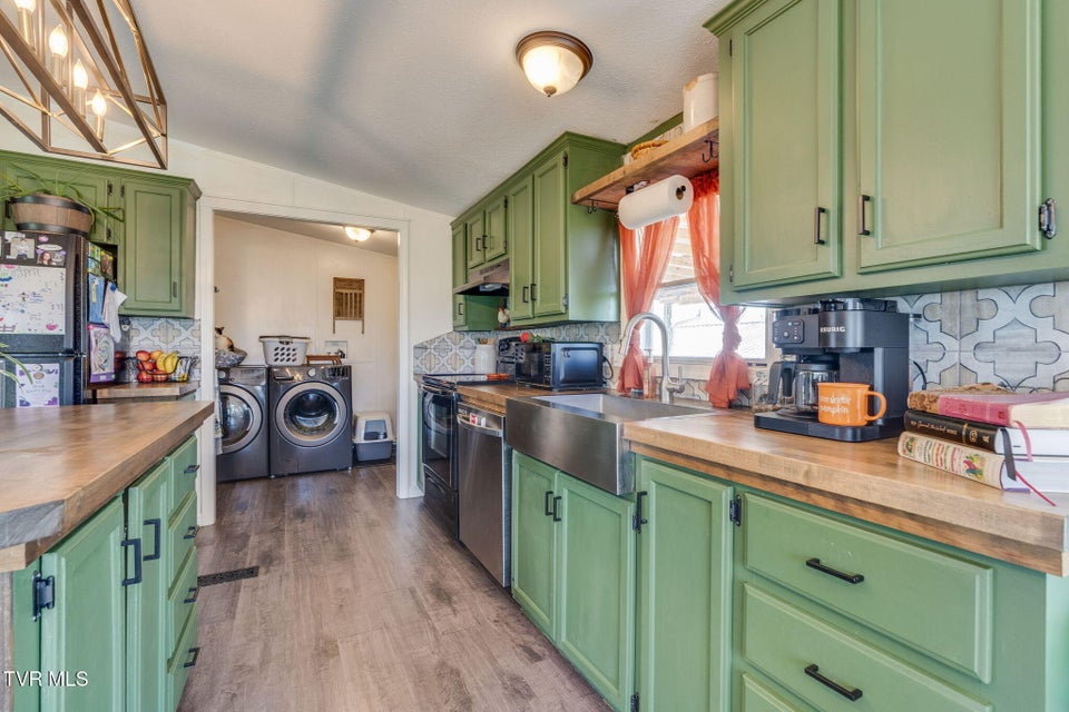 Photo #11: 104 Bacon Road