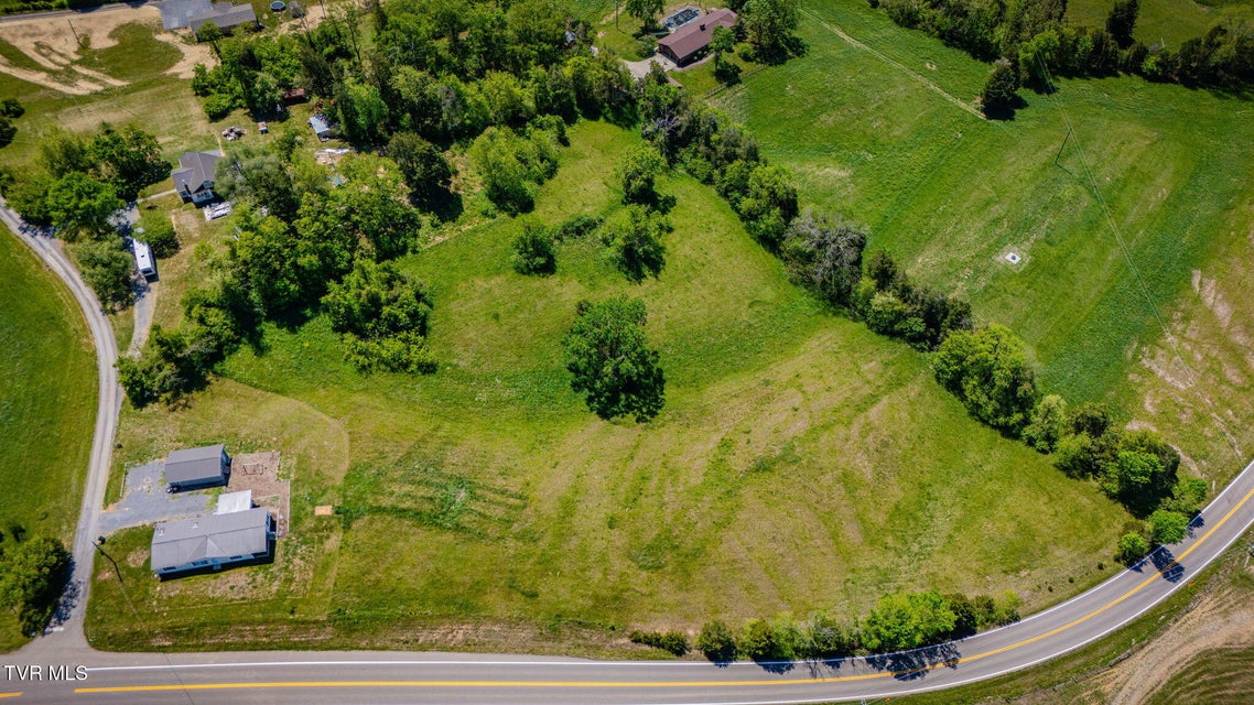 Photo #31: 104 Bacon Road