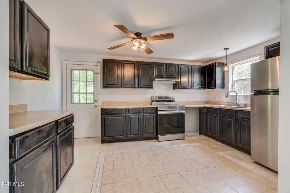 Photo #9: 813 Big Hill Road