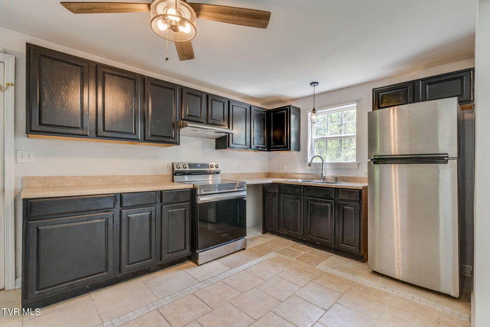 Photo #10: 813 Big Hill Road