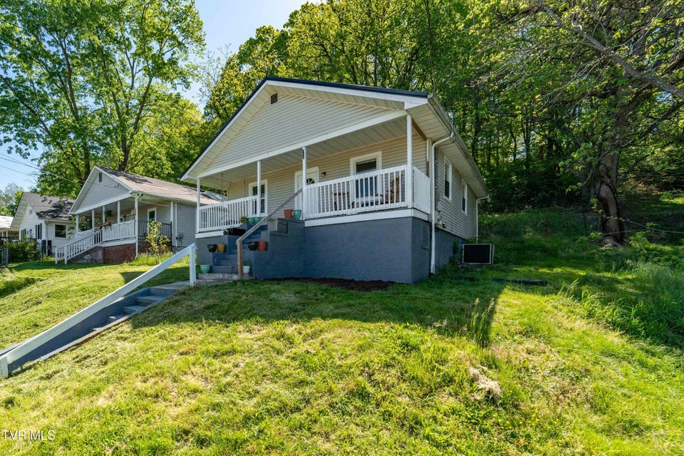 Photo #21: 304 Chestnut Street