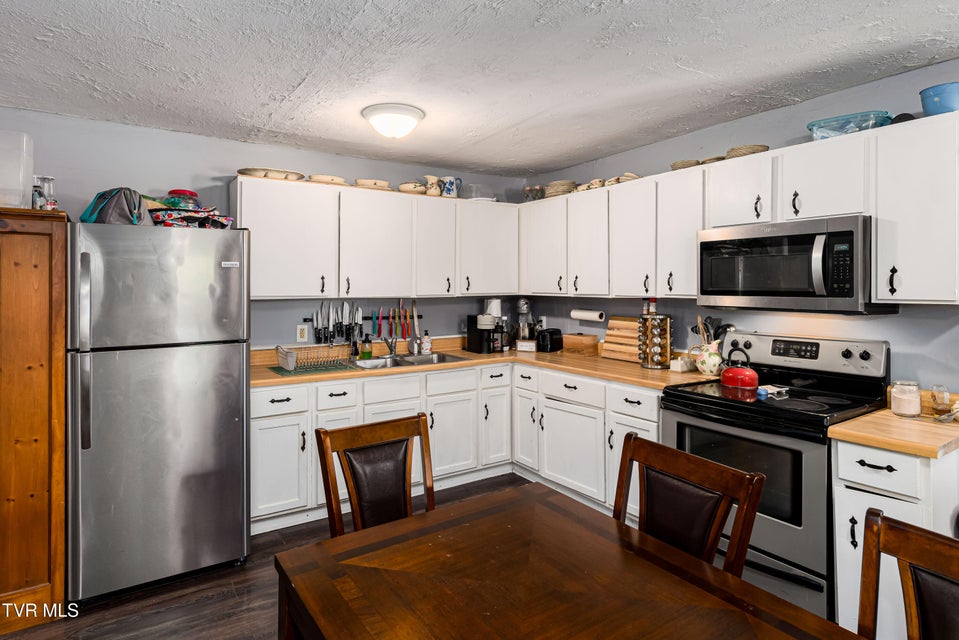 Photo #9: 304 Chestnut Street