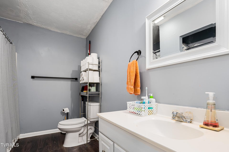 Photo #13: 304 Chestnut Street