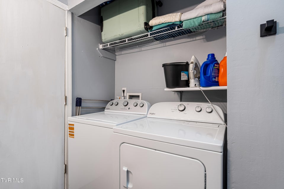 Photo #14: 304 Chestnut Street