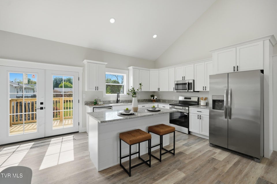 Photo #11: 112 Lamont Road