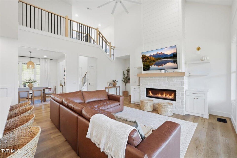 Photo #21: 3135 Bridgewater Boulevard