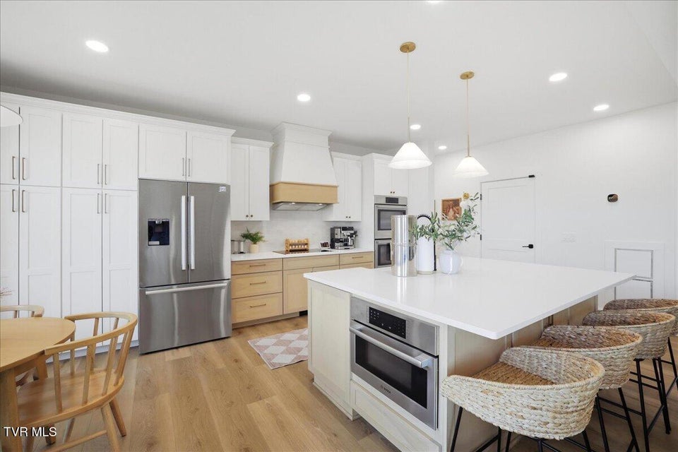 Photo #23: 3135 Bridgewater Boulevard