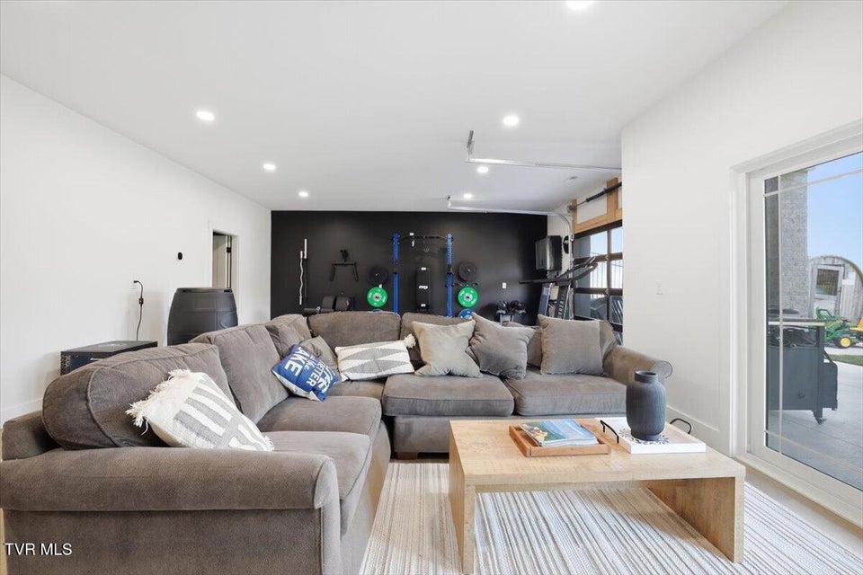 Photo #34: 3135 Bridgewater Boulevard