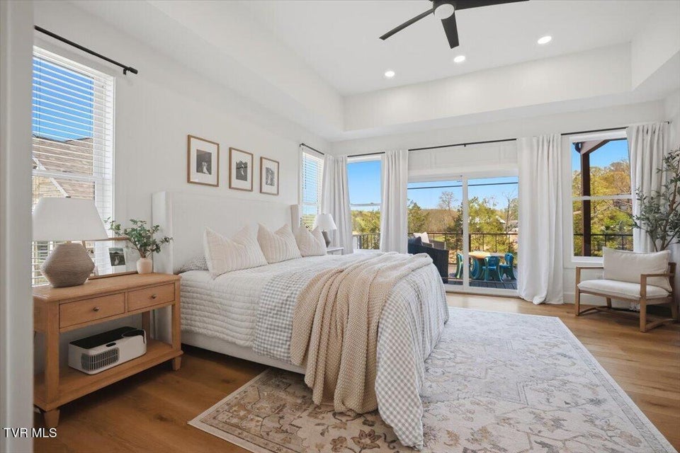 Photo #42: 3135 Bridgewater Boulevard