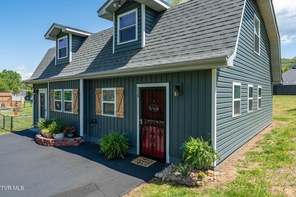 Photo #8: 530 South Street