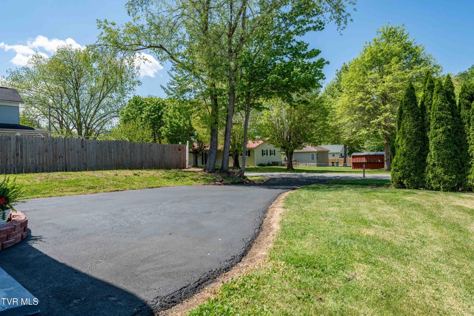 Photo #11: 530 South Street