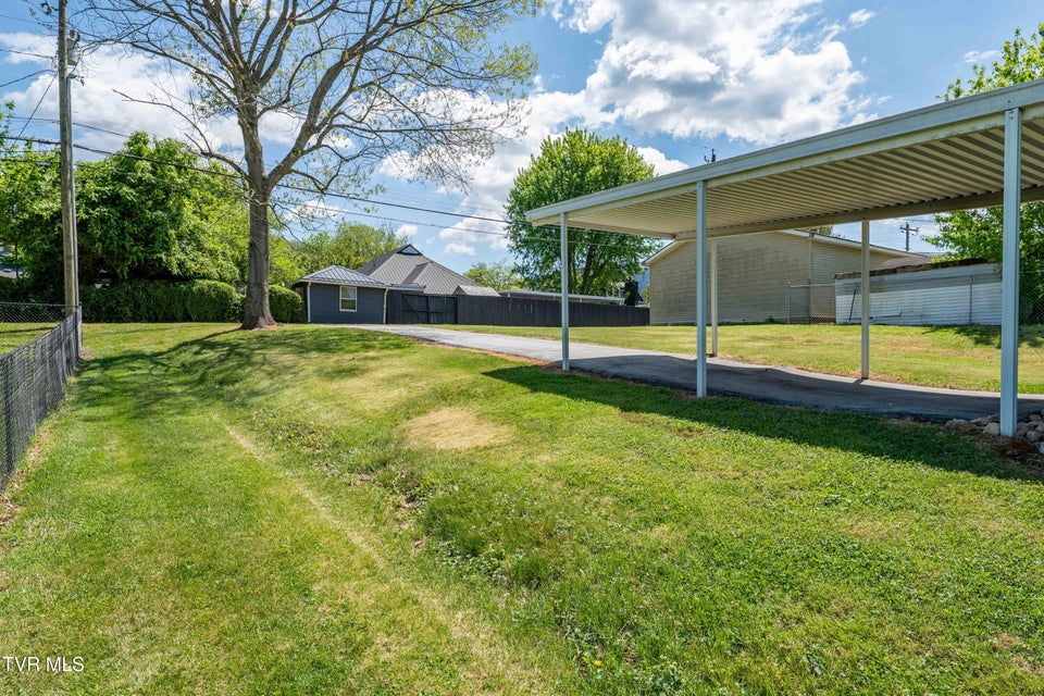 Photo #12: 530 South Street