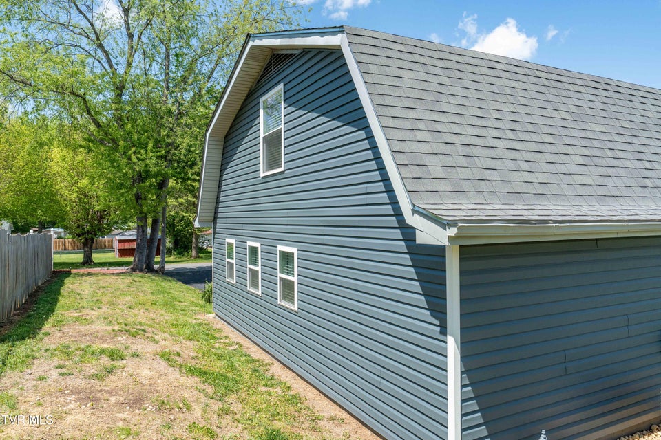 Photo #18: 530 South Street