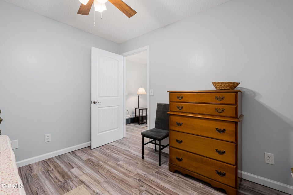 Photo #28: 530 South Street