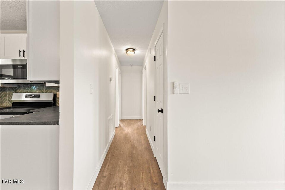 Photo #9: 225 Lisa Lane