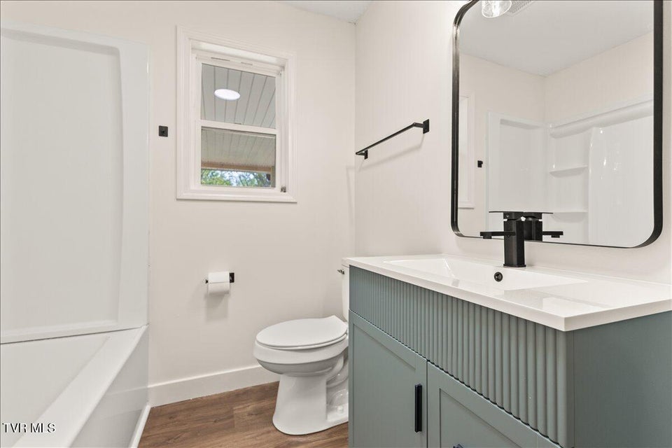 Photo #11: 225 Lisa Lane