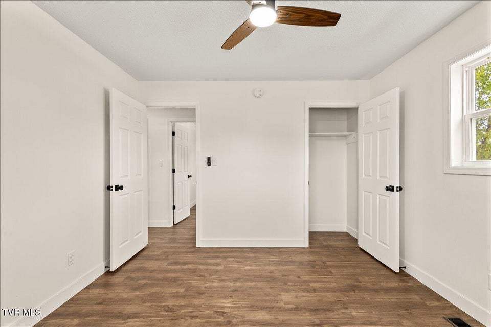 Photo #16: 225 Lisa Lane