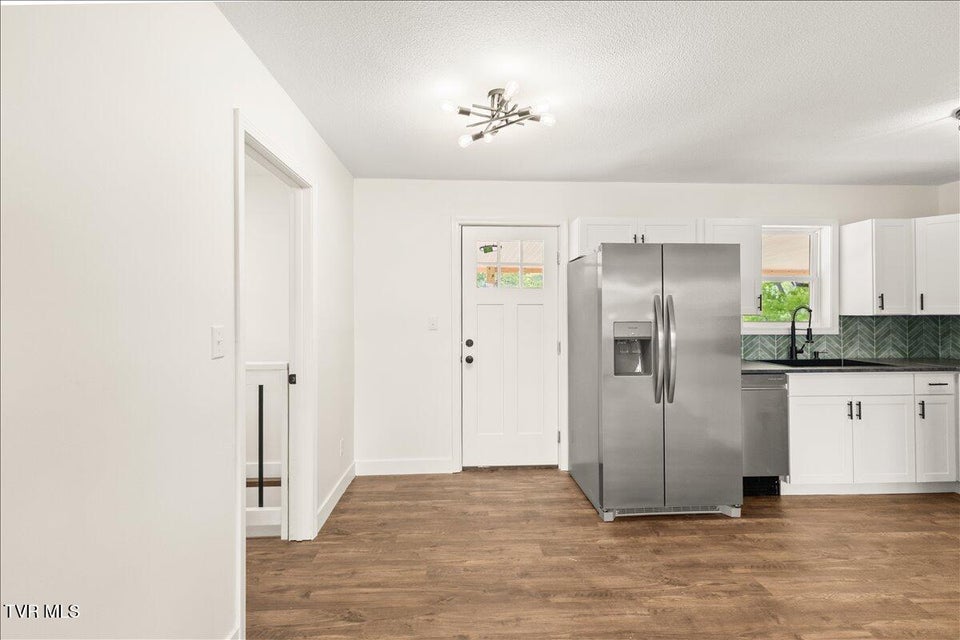 Photo #19: 225 Lisa Lane