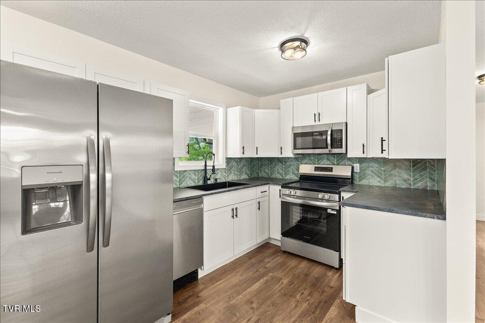 Photo #20: 225 Lisa Lane