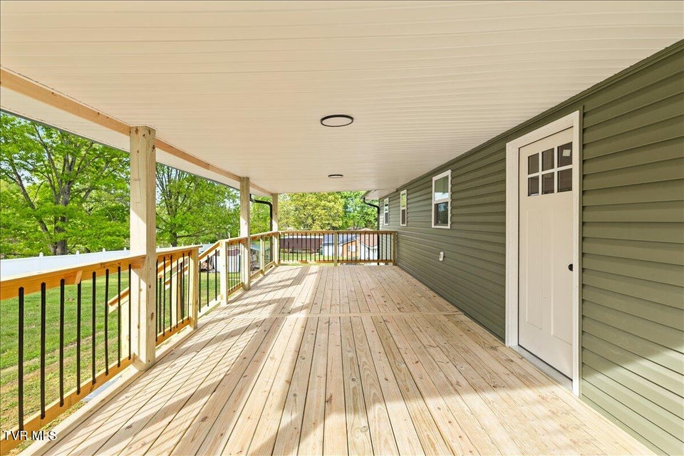 Photo #33: 225 Lisa Lane