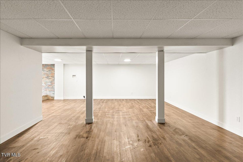 Photo #27: 225 Lisa Lane