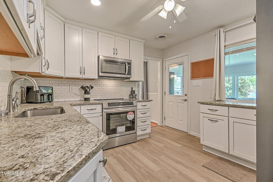 Photo #15: 436 Brookwood Drive