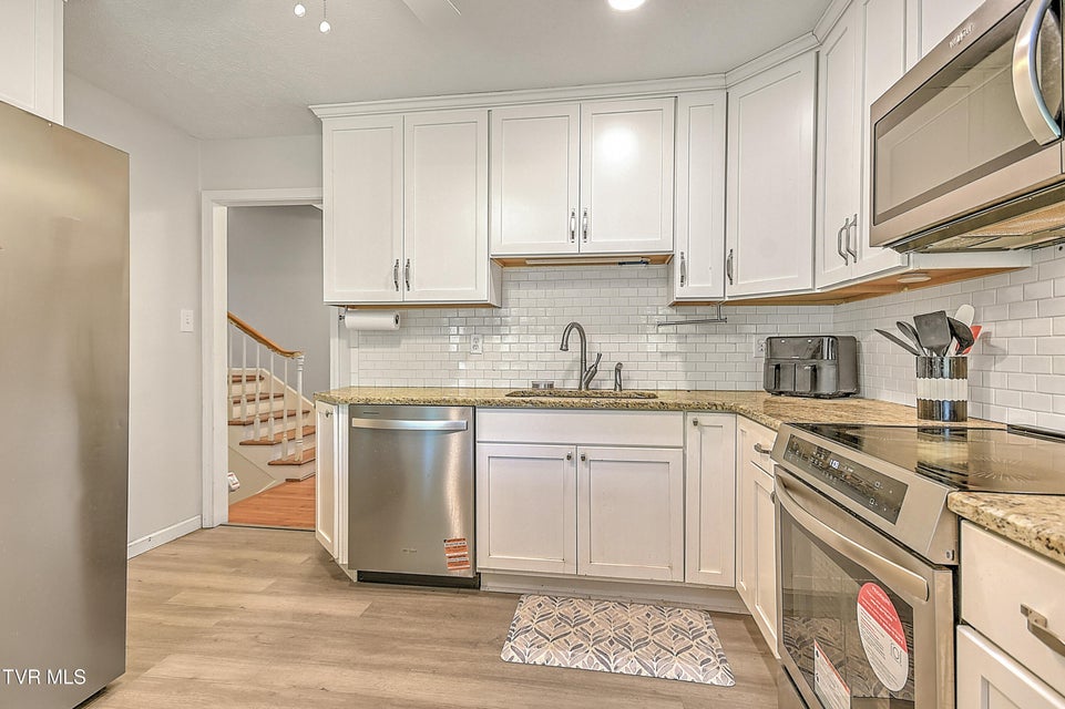 Photo #19: 436 Brookwood Drive