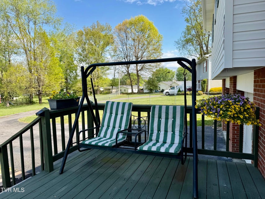 Photo #7: 277 Nevada Street