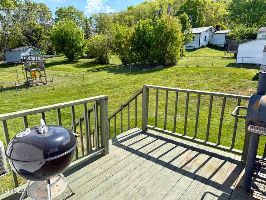 Photo #31: 277 Nevada Street