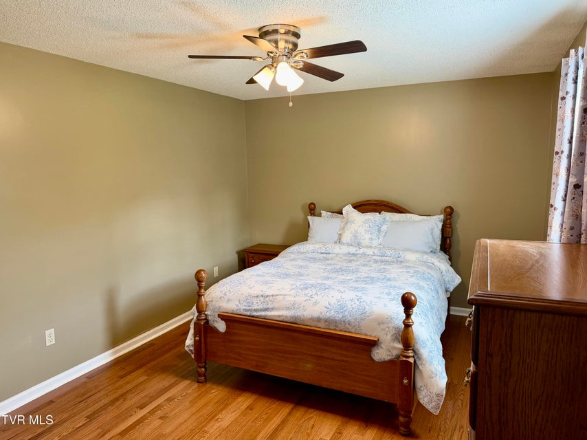 Photo #27: 277 Nevada Street