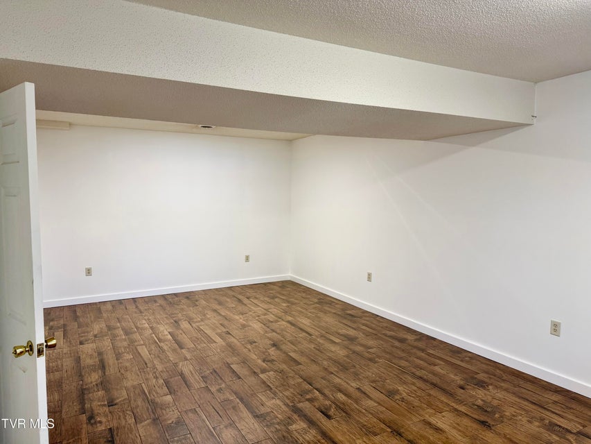 Photo #29: 277 Nevada Street