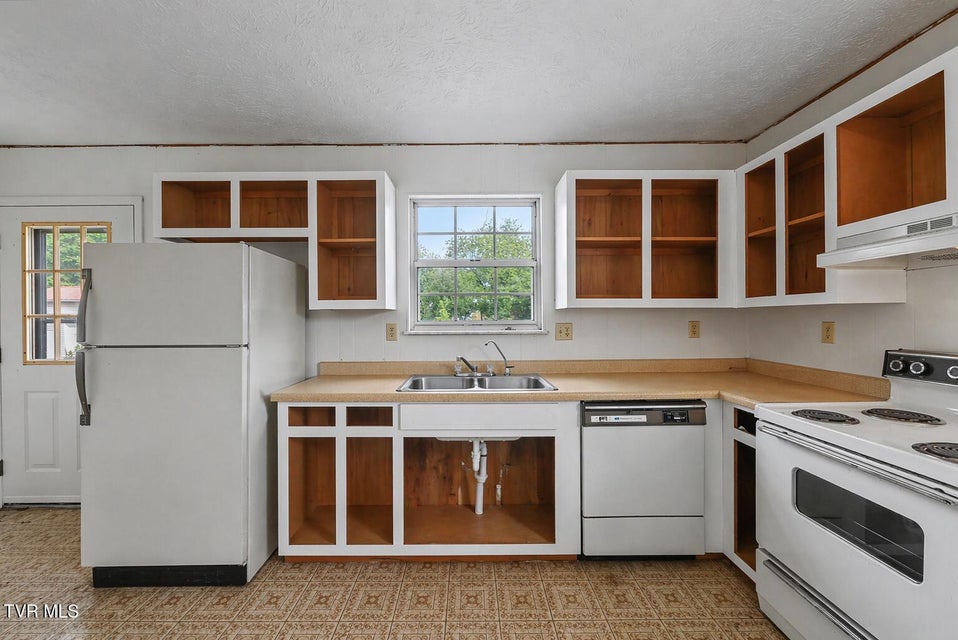 Photo #18: 3612 Newport Highway