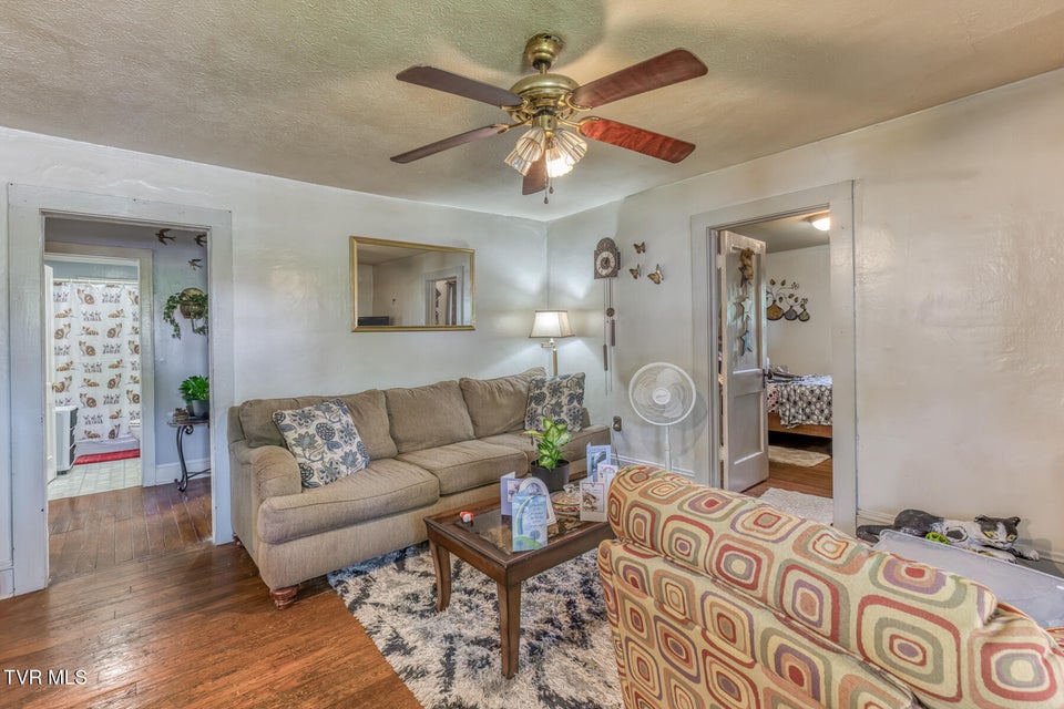 Photo #12: 2424 Catherine Street