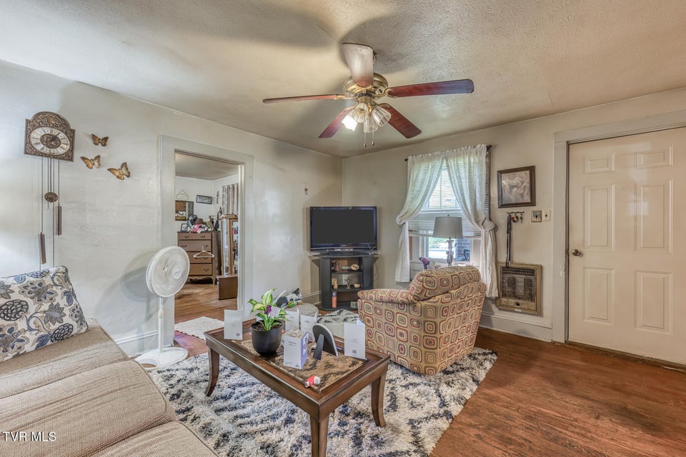 Photo #13: 2424 Catherine Street