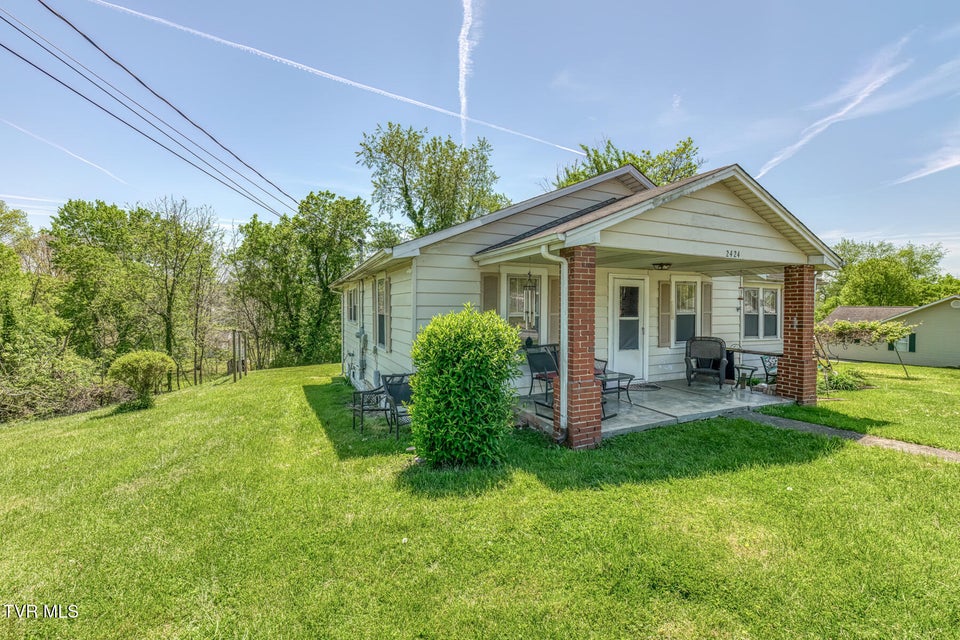 Photo #24: 2424 Catherine Street