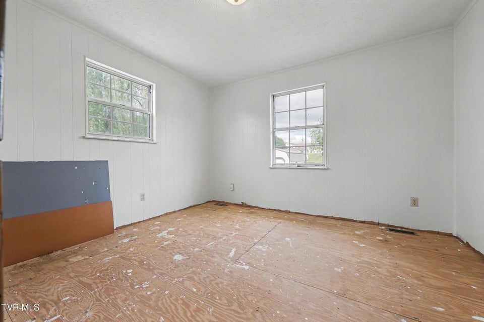 Photo #29: 3612 Newport Highway