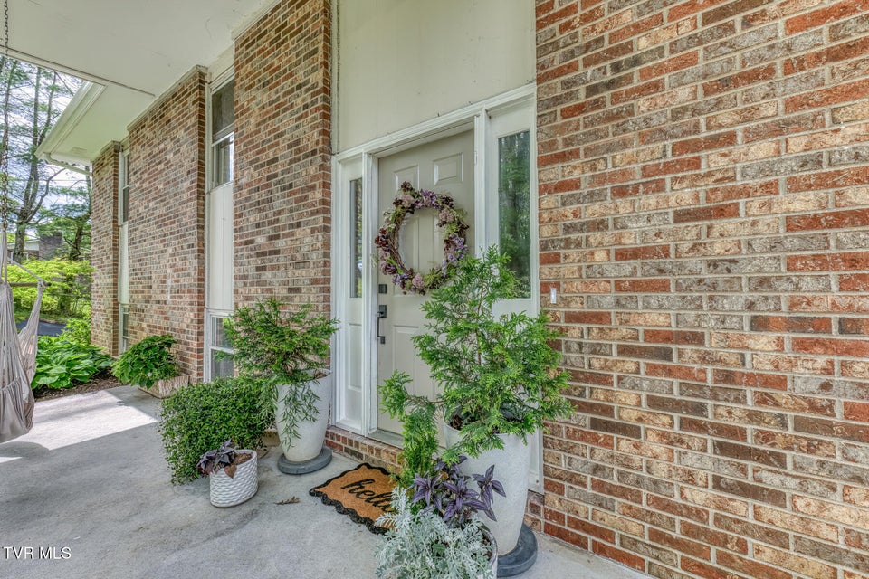 Photo #2: 713 Crowell Lane