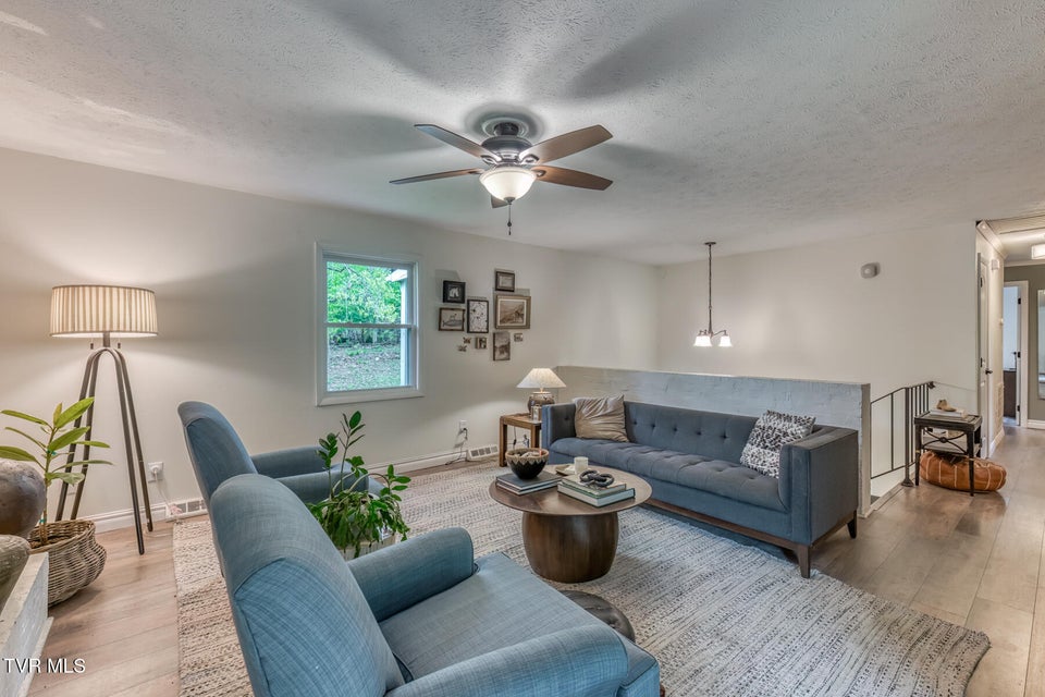 Photo #6: 713 Crowell Lane