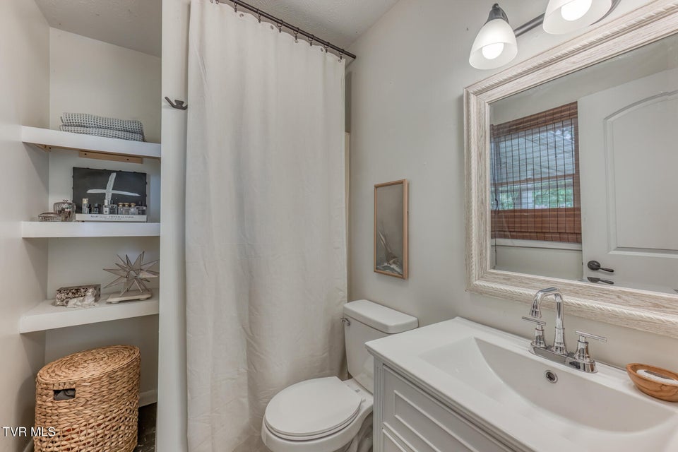 Photo #16: 713 Crowell Lane