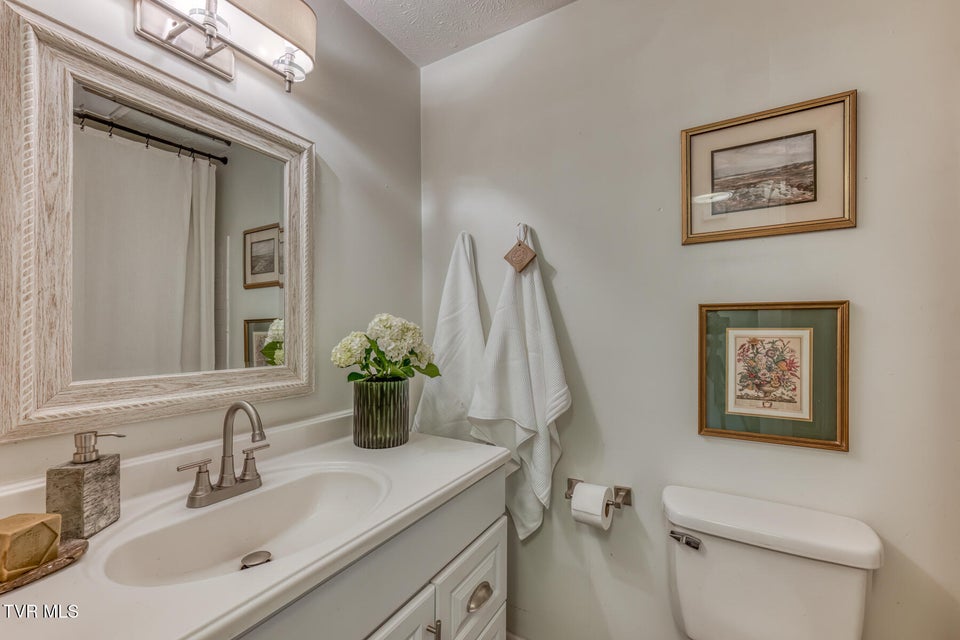 Photo #17: 713 Crowell Lane