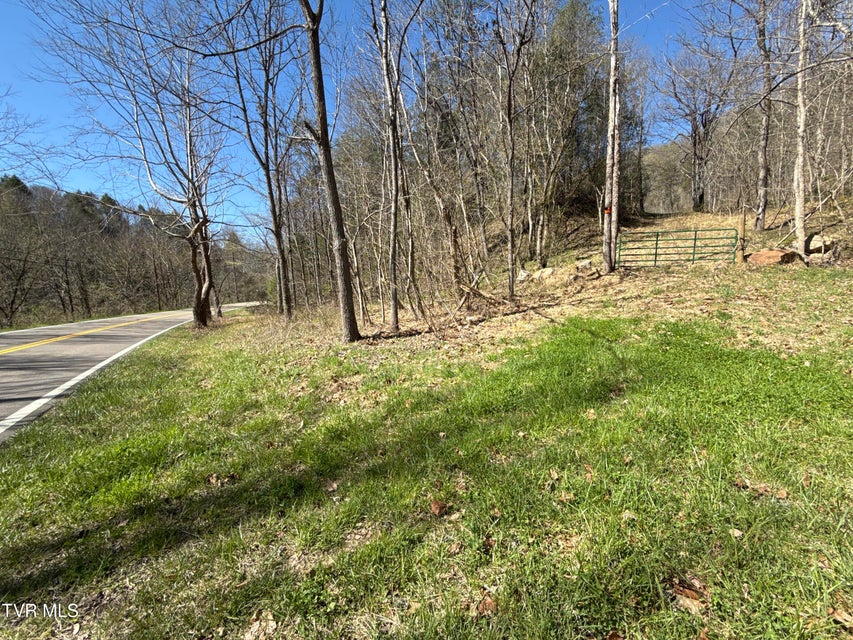 Photo #33: 1529 Beech Creek Rd Road