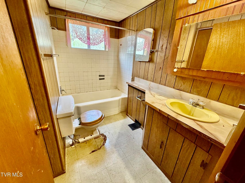 Photo #86: 1529 Beech Creek Rd Road