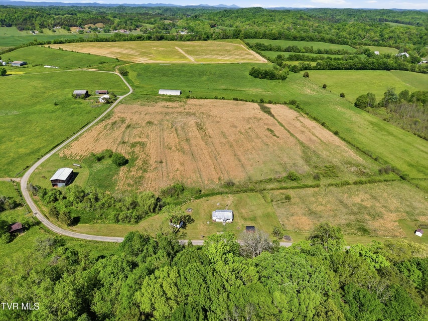 Photo #13: 525 Matthews Lane